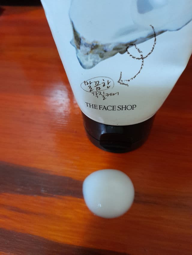 THE FACE SHOP Smart Peeling White Jewel review photo by obsessedBELLE