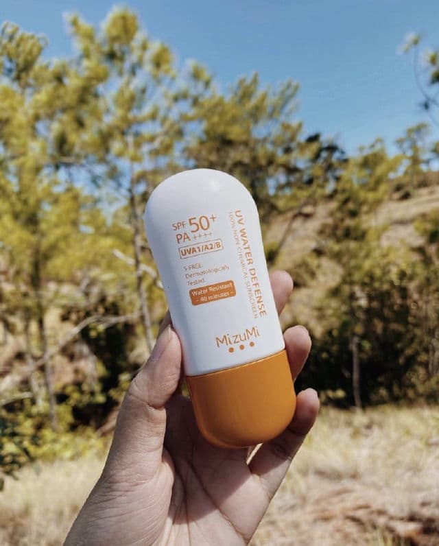 MizuMi UV WATER DEFENSE SPF50+ PA++++ review photo by occasionallyskincare