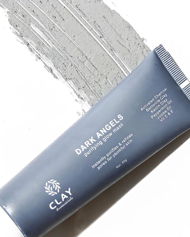 Clay Botanicals Dark Angels Mask review photo by oenniebeauty