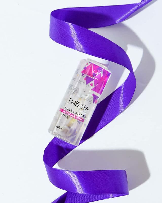 THESIA Acne Calming Helichrysum Toner review photo by oenniebeauty