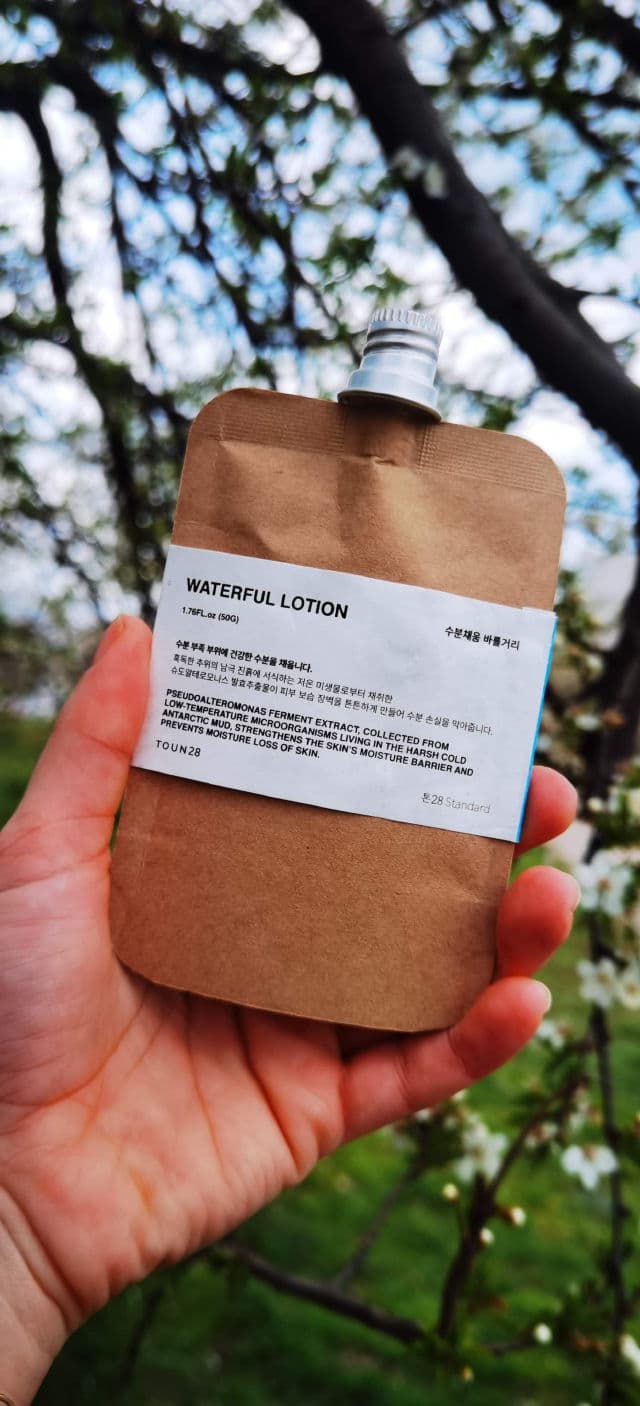 Toun28 Waterful Lotion Ceramide + Antarcticine review photo by ohyouglowro