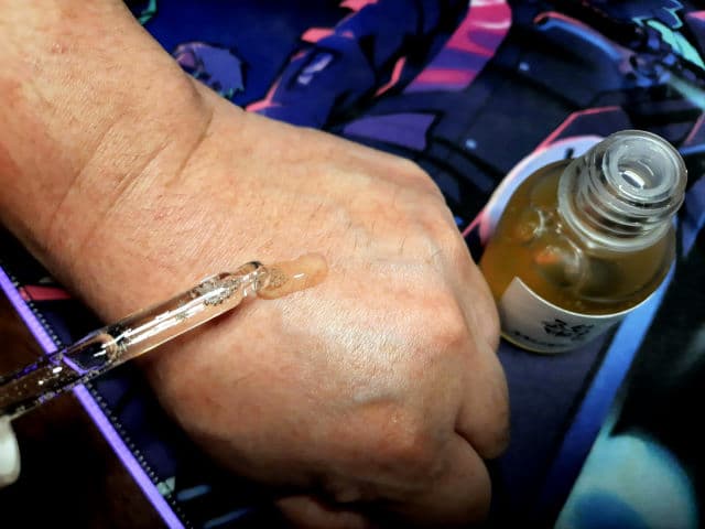 BEAUTY OF JOSEON Glow Serum Propolis + Niacinamide review photo by oilyskinguru