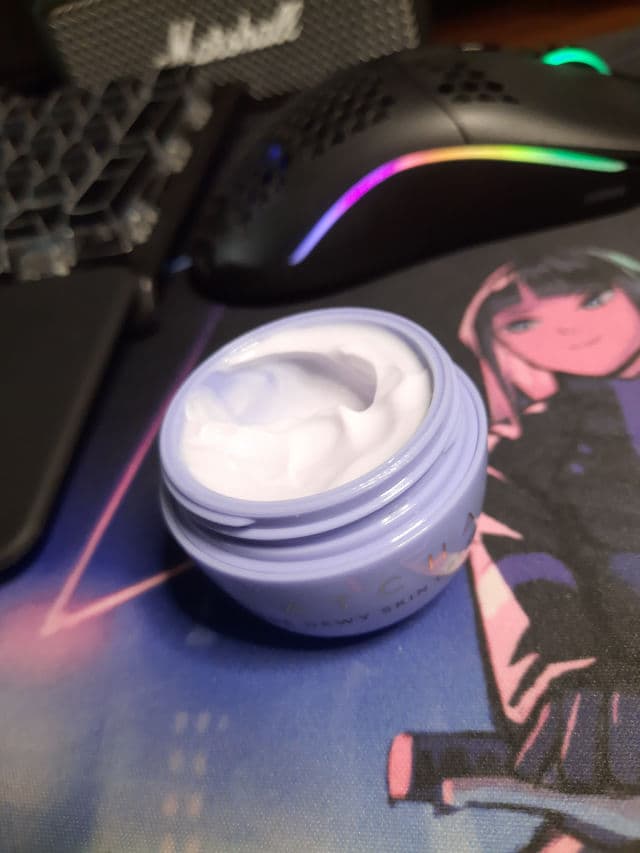 Tatcha The Dewy Skin Cream review photo by oilyskinguru