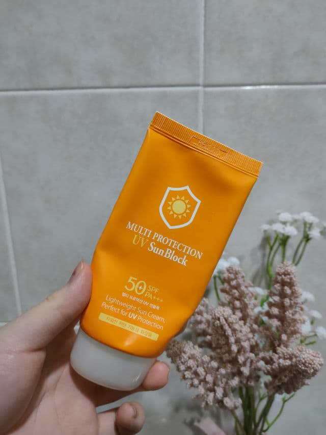 3wClinic Multi Protection UV Sunblock review photo by oo7
