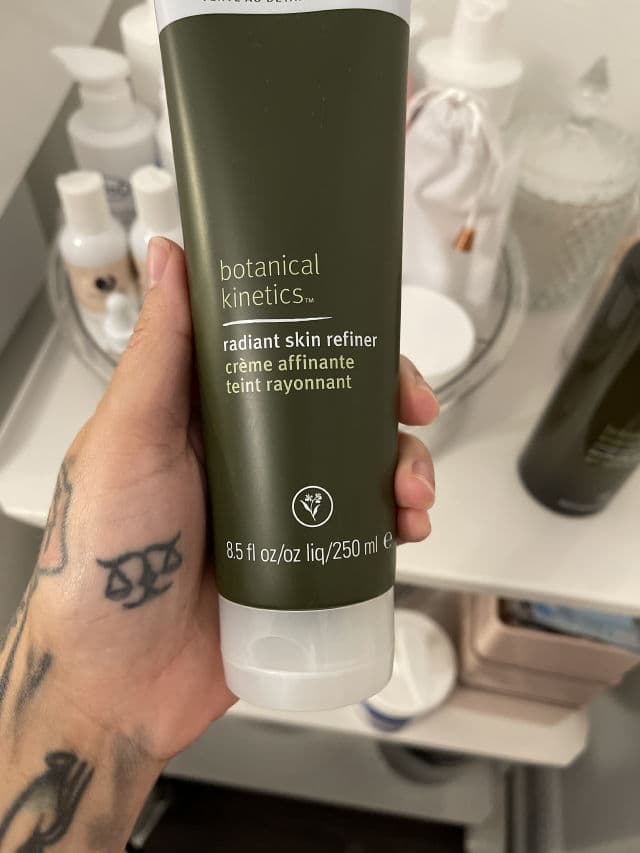 Aveda Botanical Kinetics Radiant Skin Refiner review photo by orlandoesthetician