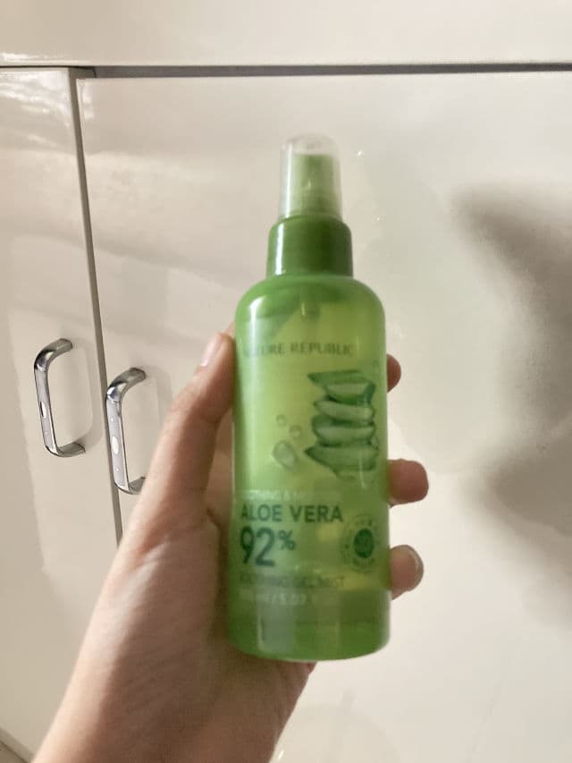 NATURE REPUBLIC Soothing & Moisture Aloe Vera 92% Soothing Gel Mist review photo by paipai