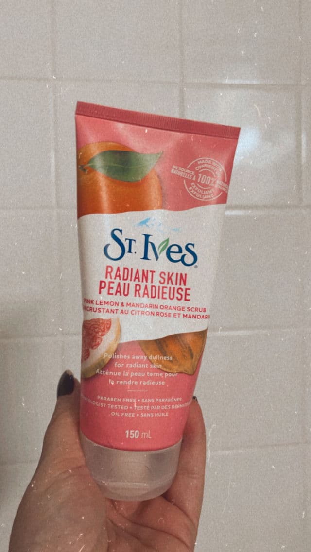 St. Ives Radiant Skin Pink Lemon & Mandarin Orange Scrub review photo by pameladg8