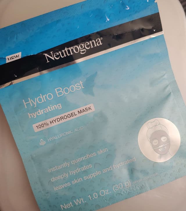 Neutrogena Hydro Boost Hydrating 100% Hydrogel Mask review photo by Influjessy6