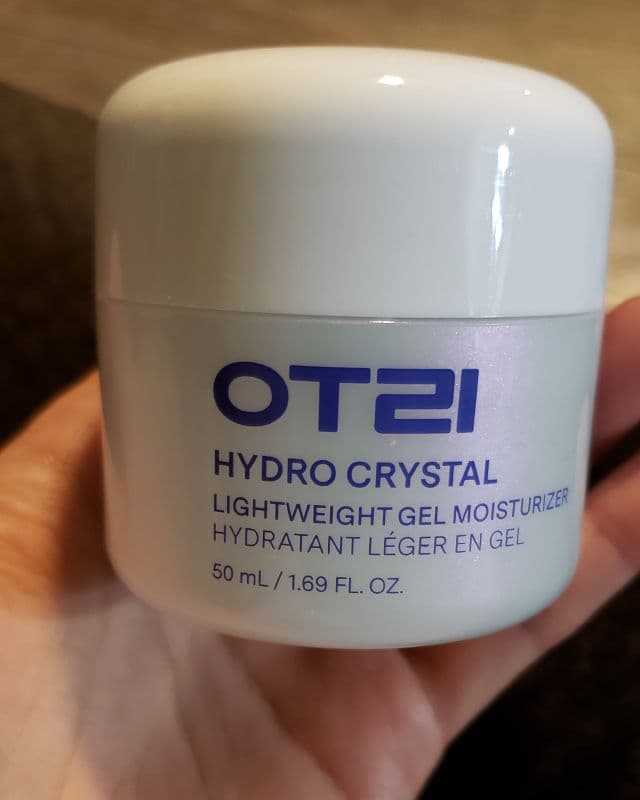 OTZI Hydro Crystal Lightweight Gel Moisturizer review photo by pickyglamqueen