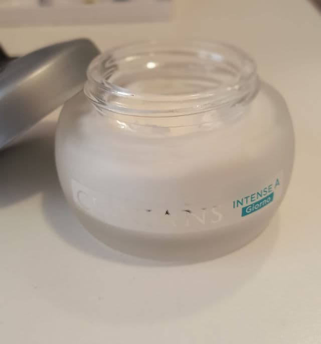 Clinians Intense Anti-Wrinkle Cream Plumping and Volumizing review photo by pickyje