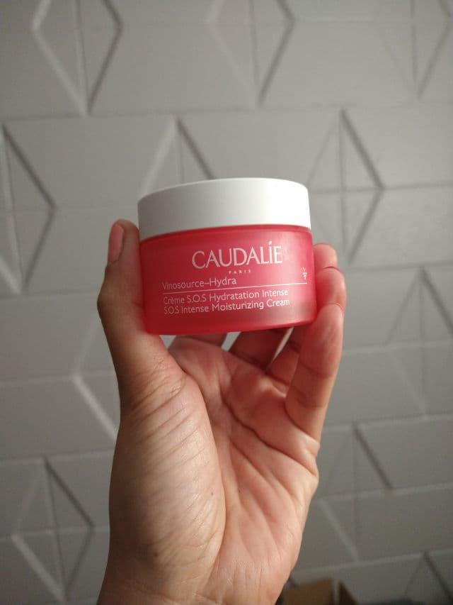 Caudalie Paris Vinosource-Hydra SOS Thirst-Quenching Serum review photo by pickymani