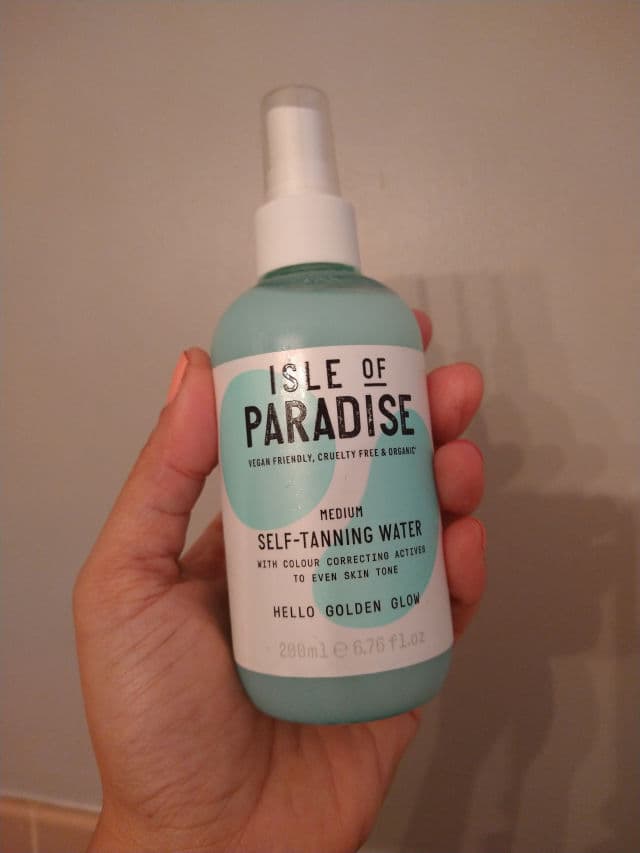 Isle of Paradise Self-Tanning Water - Medium review photo by pickymani