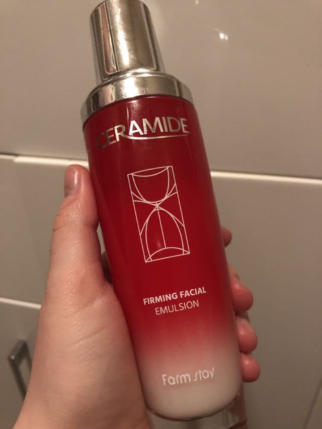 Farmstay Ceramide Firming Facial Emulsion review photo by pickyradka