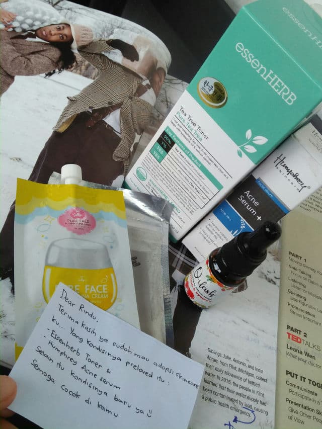 essenHERB Tea Tree 90 Calming Toner review photo by rputrikinasih21