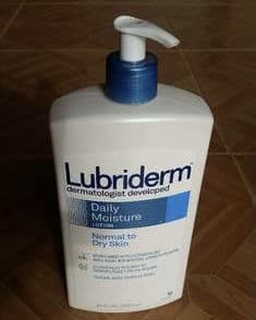 Lubriderm Daily Moisture Lotion SPF 15 review photo by pmomsjunction