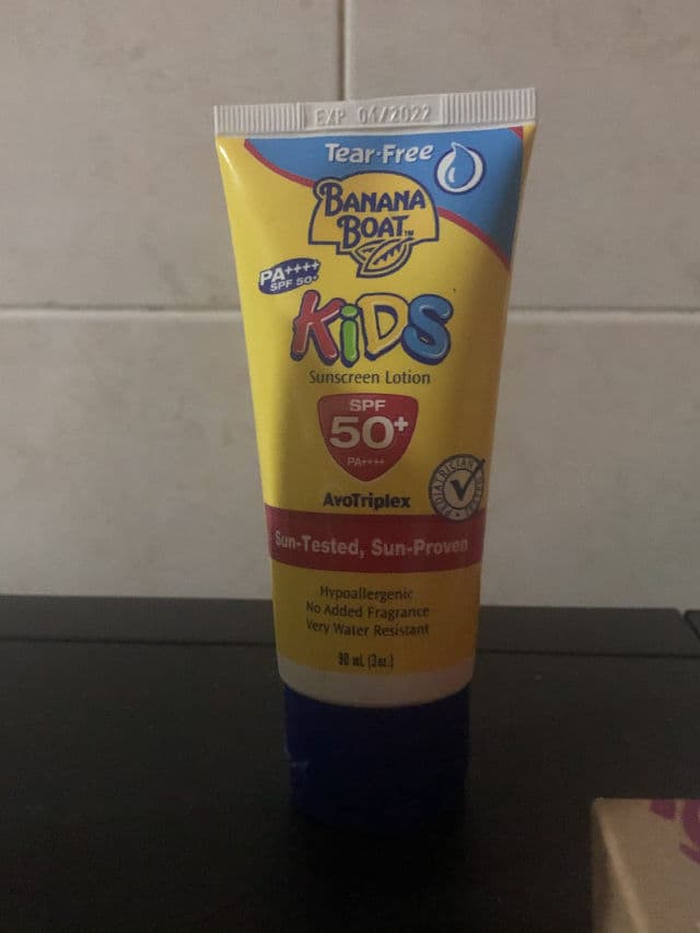 Banana Boat Kids Sunscreen Lotion SPF50+ PA++++ review photo by pocelyn