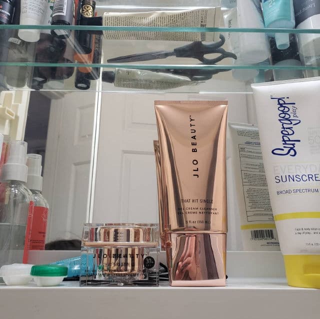 JLo Beauty That Big Screen - Face Moisturizer with SPF 30 review photo by dewydweeb