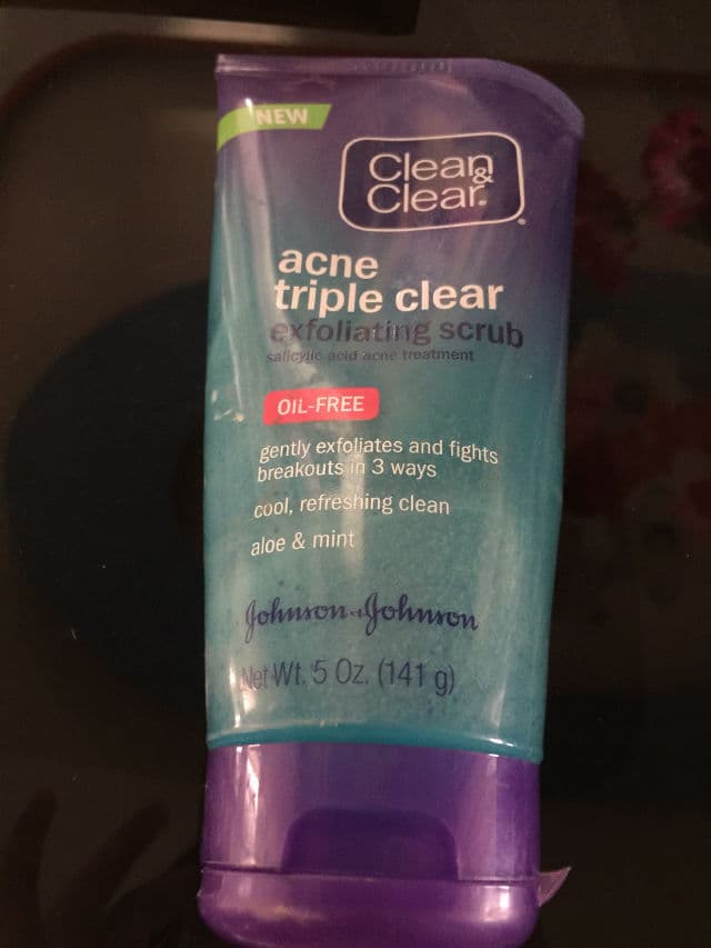 Clean & Clear Acne Triple Clear Exfoliating Face Scrub review photo by pratistha