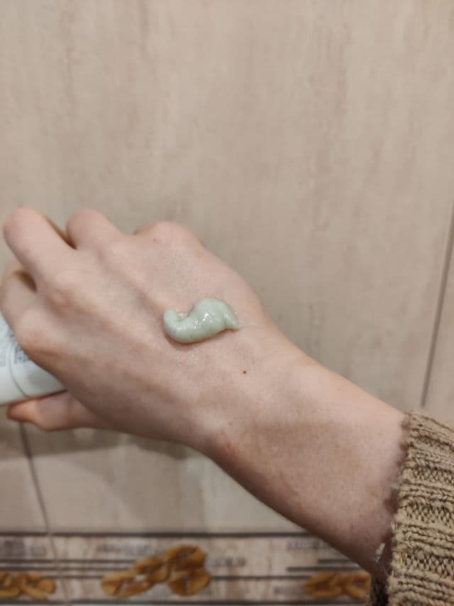 Bring Green Artemisia pH Balance Cleansing Foam review photo by premila