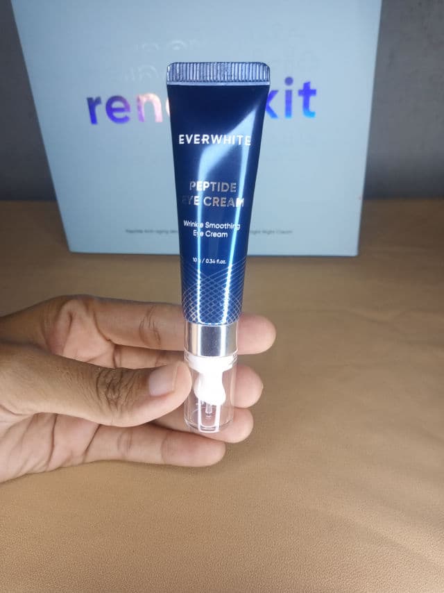 Everwhite Peptide Eye Cream Gel  review photo by putrifirly