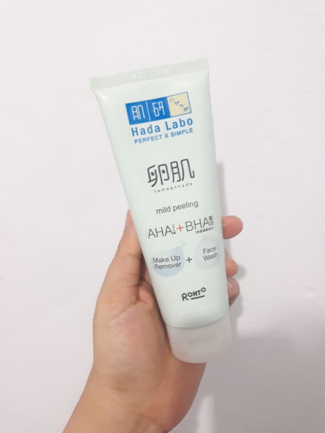 Hada Labo Tamagohada Mild Peeling Face Wash Remover review photo by qonee