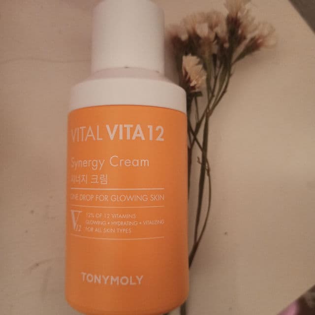 TONYMOLY Vital Vita 12 All-in-One Anti Aging Creme review photo by raque