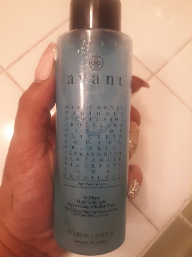 Avant Skincare Bi-Phase Hyaluronic Acid Rejuvenating Micellar Water review photo by redlaundrybeauty 