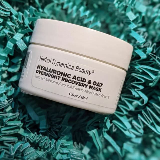 Herbal Dynamics Beauty Youth Refresh® Hyaluronic Acid & Oat Overnight Recovery Mask review photo by reneeshacie