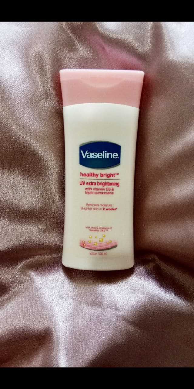 Vaseline Healthy Bright UV Extra Brightening review photo by rhmfitri140