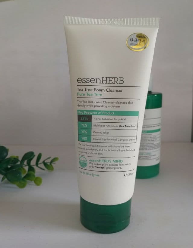 essenHERB Tea Tree Foam Cleanser review photo by rica
