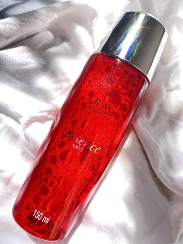 Olay Regenerist Micro Sculpting Super Essence Water review photo by riisblog