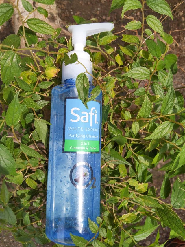 Safi White Expert Purifying Cleanser 2 in 1 Cleanser & Toner review photo by rizkinurcolyfah