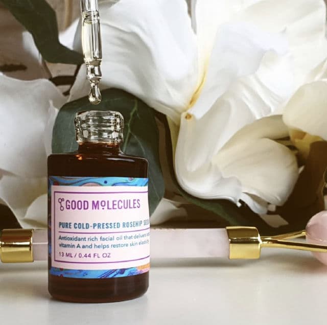 Good Molecules Pure Cold-Pressed Rosehip Seed Oil review photo by sarasbeautydiary