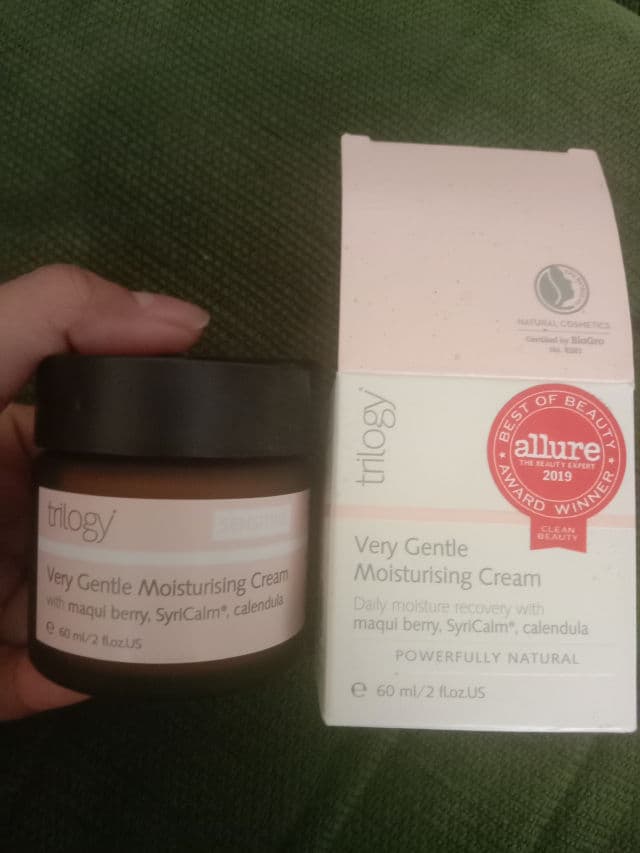 Trilogy Very Gentle Moisturising Cream review photo by mrs.elsyahskincare