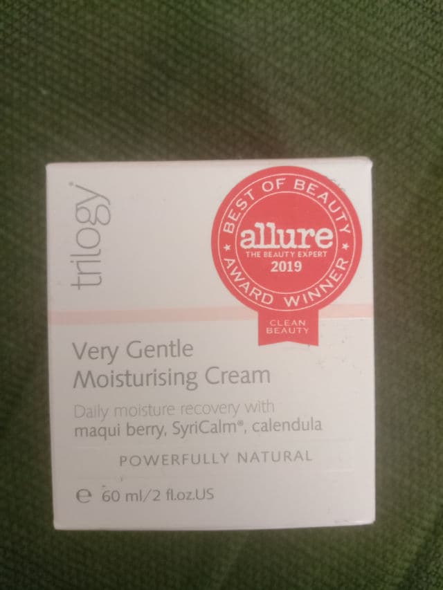 Trilogy Very Gentle Moisturising Cream review photo by mrs.elsyahskincare