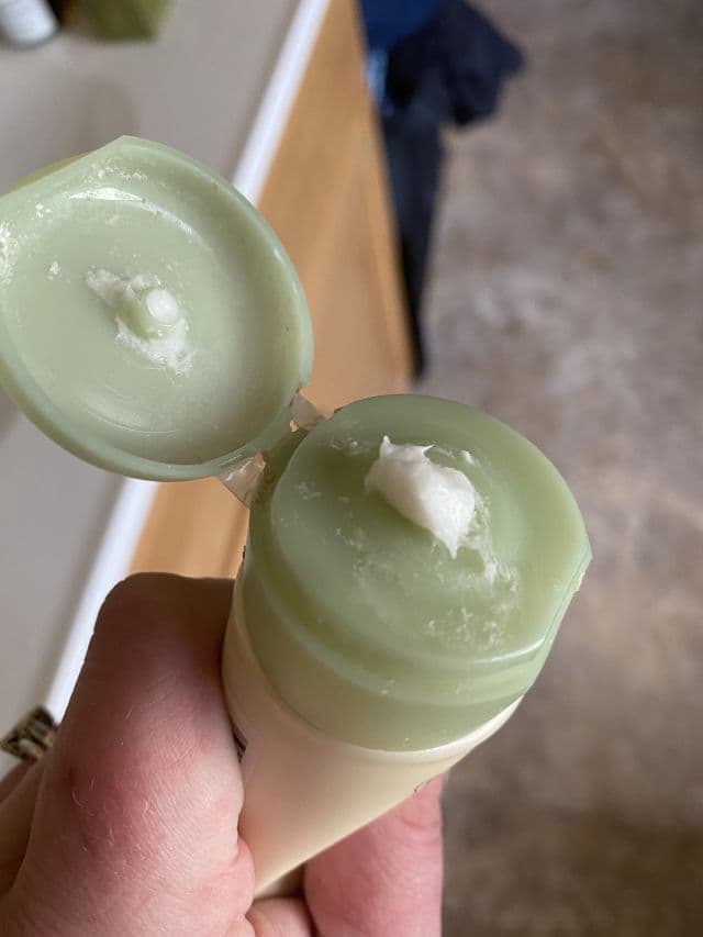 Aveeno Positively Radiant 60 Second In-Shower Facial review photo by shalynamber