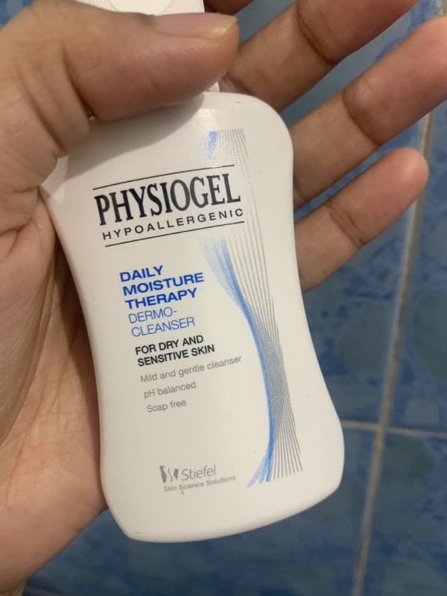 Physiogel Daily Moisture Therapy Dermo Cleanser review photo by shanuwhanu