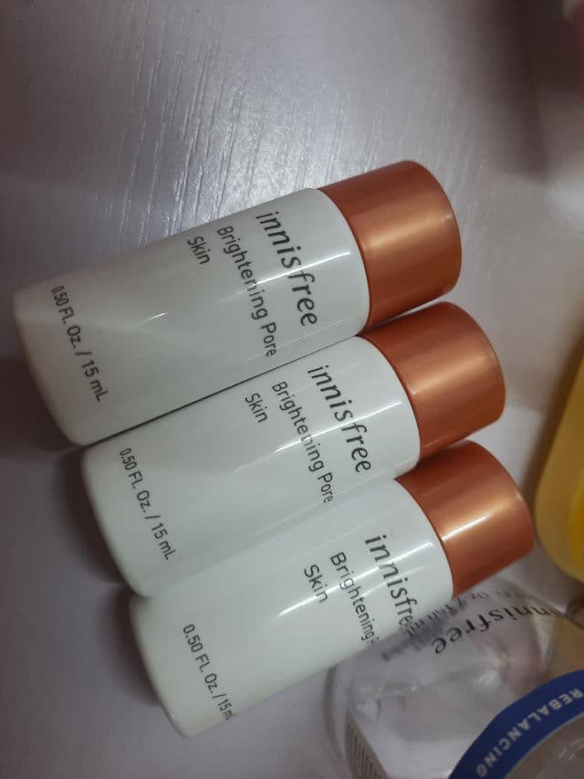 INNISFREE Brightening Pore Skin review photo by sheananan