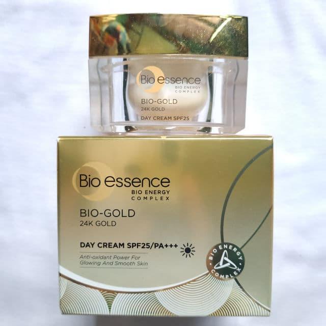 Bioessence 24K Bio-Gold Day Cream SPF25 review photo by shintahasanesta