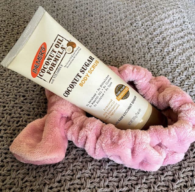 Palmer's Coconut Oil Formula Coconut Sugar Facial Scrub review photo by shmoopyreviews