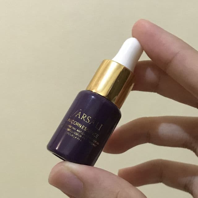 Farsáli Unicorn Essence review photo by shoppingsavvysisters