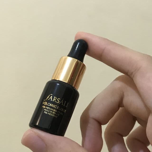 Farsáli Volcanic Elixir review photo by shoppingsavvysisters