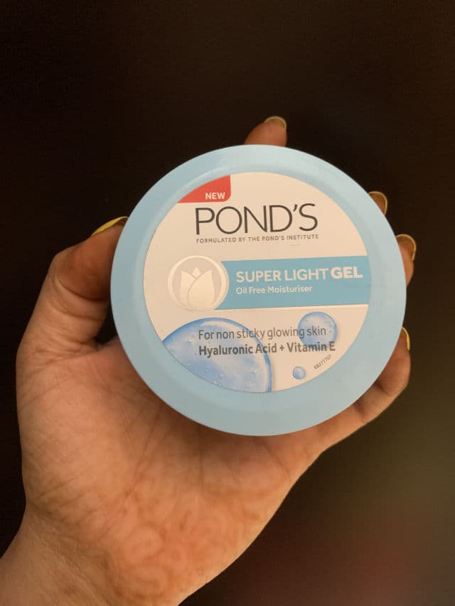 Pond's Super Light Gel Oil Free Moisturiser review photo by shuchitrivedi