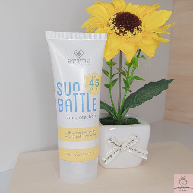 Emina Sun Battle Sun Protection SPF45 review photo by sigontagantiskincare