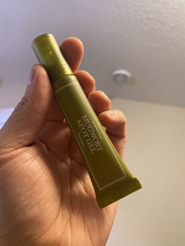 I'M FROM Mugwort Spot Gel review photo by skasiantusiast