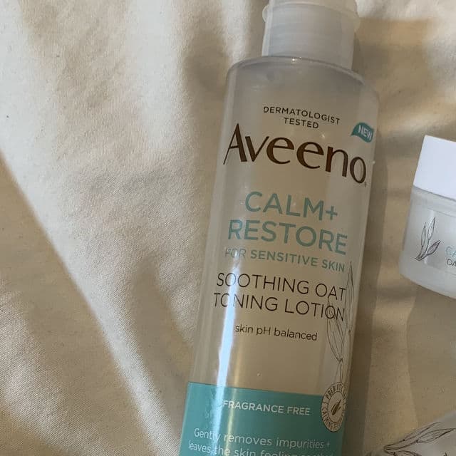 Aveeno Calm + Restore Soothing Oat Toning Lotion review photo by skiin94