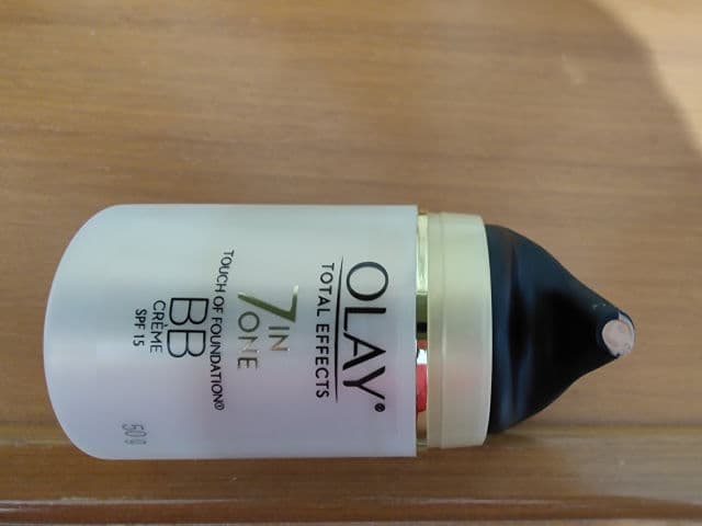 Olay Total Effects 7 in 1 BB Cream Touch of Foundation review photo by skincare4ever