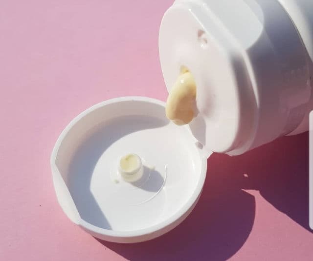 Mellisa SPF 25 Unscented Sun Protection review photo by skincarebyanna