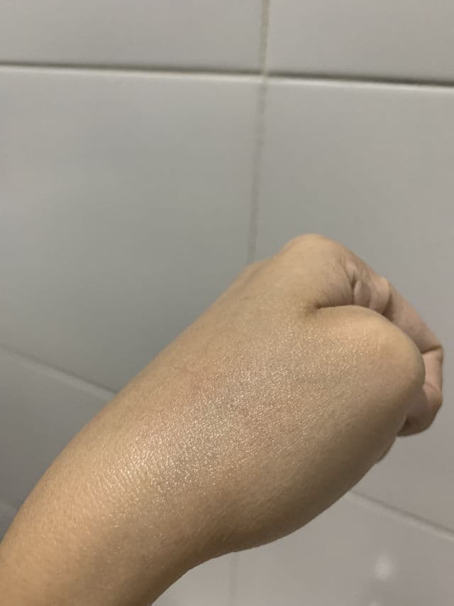 Vaseline Healthy White SPF 24 review photo by skincarebychin