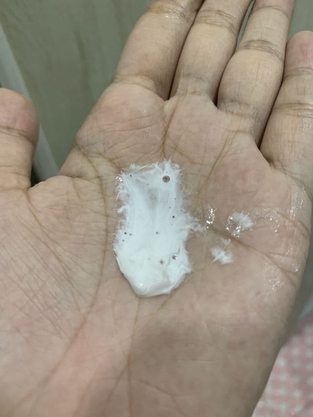 Fresh Formula Milky Glow Illuminating Facial Wash review photo by skincarebychin